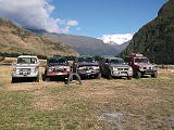 159 gruop photo with tourist mt aspiring rd